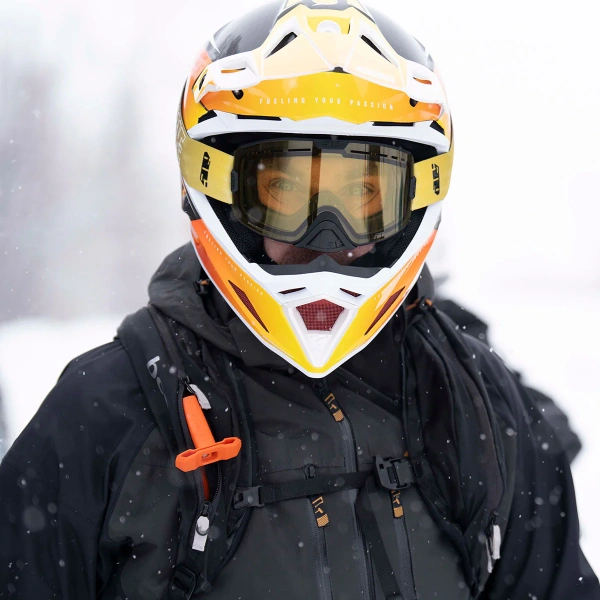 Altitude 2.0 Carbon Fiber Helmet
