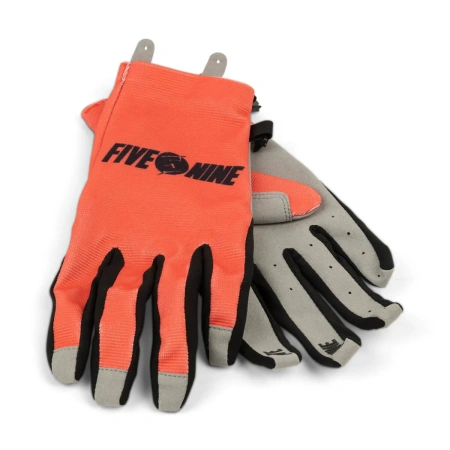 4 Low Gloves