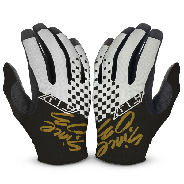 4 Low Gloves